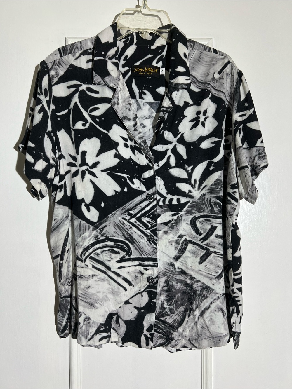 Jams World Black & White Abstract Short-Sleeve Button-Down Shirt